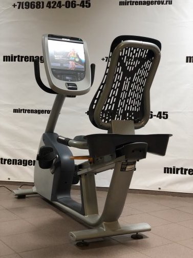 Горизонтальный велотренажер Precor RBK 885